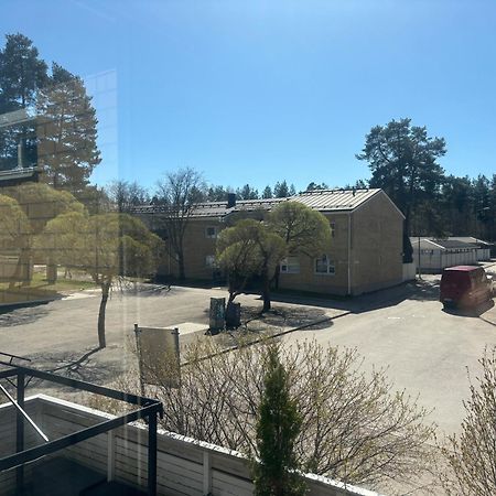 Private Rooms Near Metro, Free Parking,Direct Bus From Airport Хелзинки Екстериор снимка