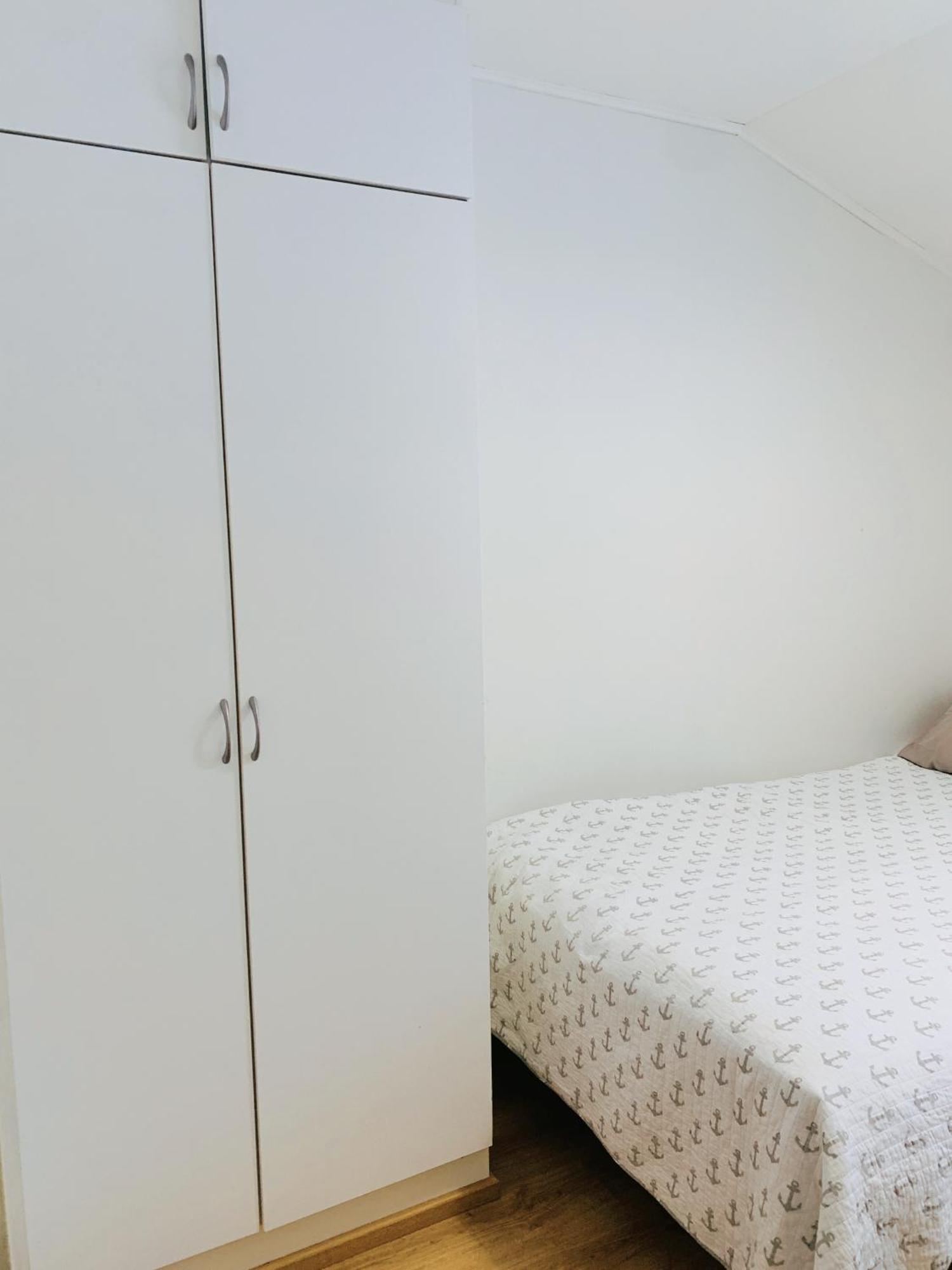 Private Rooms Near Metro, Free Parking,Direct Bus From Airport Хелзинки Екстериор снимка